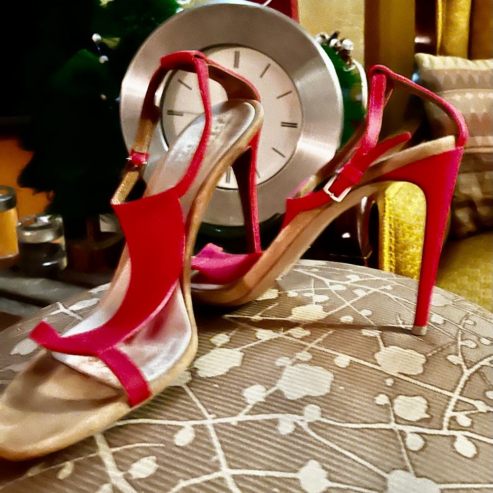 Ladies Designer Heels
Burberry, Costume National, Cavalli, BCBG